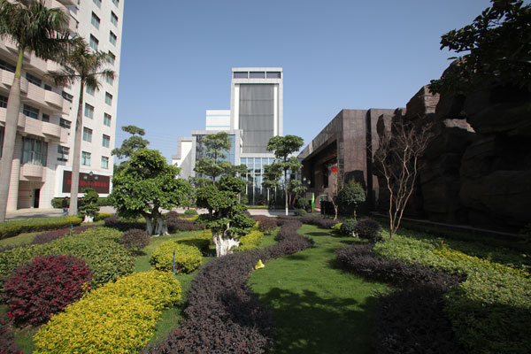广州白云工商技师学院